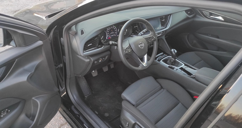 Opel Insignia cena 87999 przebieg: 10625, rok produkcji 2022 z Bytów małe 121